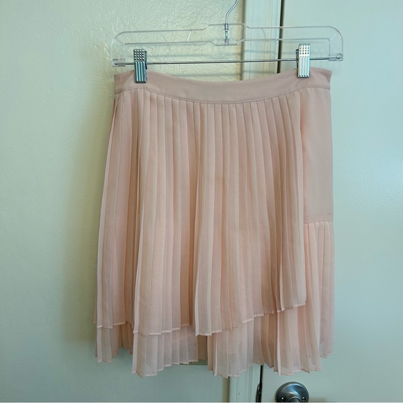 Vince Camuto Dresses & Skirts - Vince Camuto Pink Pleated Mini Skirt Women’s Size Zero
